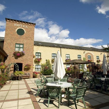 Corn Mill Lodge Hotel Leeds  Bagian luar foto